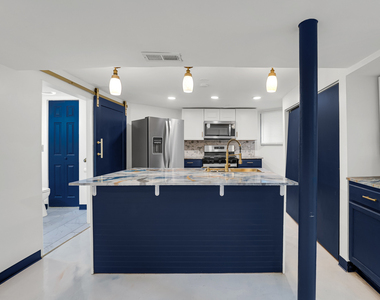 8140 S Paulina Street - Photo Thumbnail 4