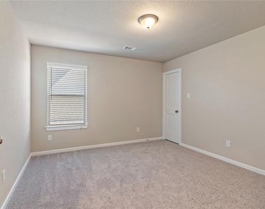 4207 Maple Glen Drive - Photo Thumbnail 21