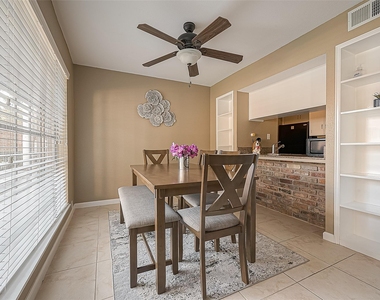 2101 Fountain View Drive - Photo Thumbnail 7