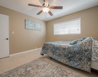2101 Fountain View Drive - Photo Thumbnail 23