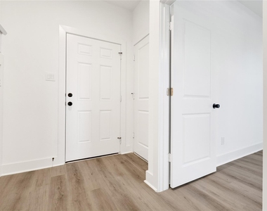 4602 Indie Heights Lane - Photo Thumbnail 7