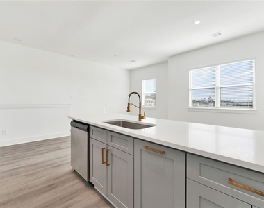 4602 Indie Heights Lane - Photo Thumbnail 18