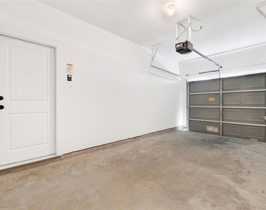 4602 Indie Heights Lane - Photo Thumbnail 8