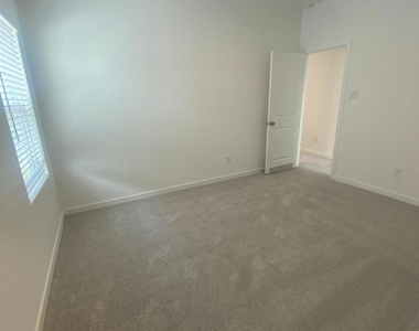12638 Blue Catfish Lane - Photo Thumbnail 27