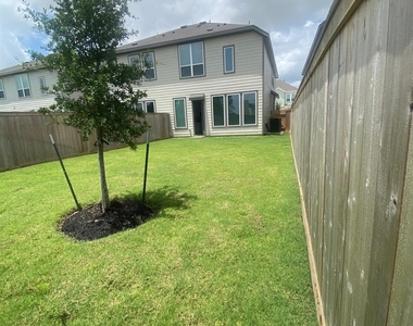 12638 Blue Catfish Lane - Photo Thumbnail 9