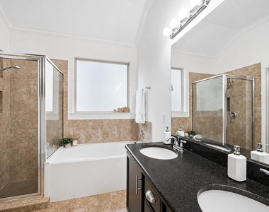 3831 Daintree Park Drive - Photo Thumbnail 15