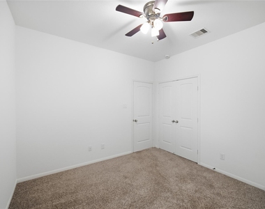 3831 Daintree Park Drive - Photo Thumbnail 23