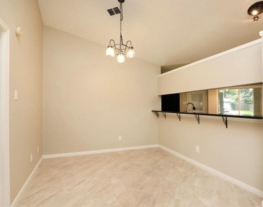 3134 Sedgeborough Drive - Photo Thumbnail 7
