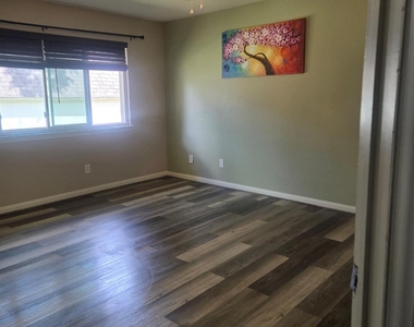 3134 Sedgeborough Drive - Photo Thumbnail 19