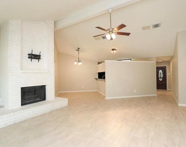 3134 Sedgeborough Drive - Photo Thumbnail 5