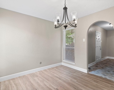 27234 Wells Lane - Photo Thumbnail 11