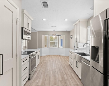 27234 Wells Lane - Photo Thumbnail 2