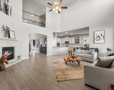 2417 Lake Mist Drive - Photo Thumbnail 11