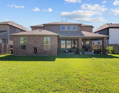 2417 Lake Mist Drive - Photo Thumbnail 44