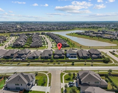 2417 Lake Mist Drive - Photo Thumbnail 47