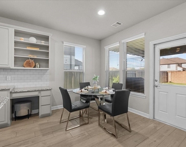 2417 Lake Mist Drive - Photo Thumbnail 19