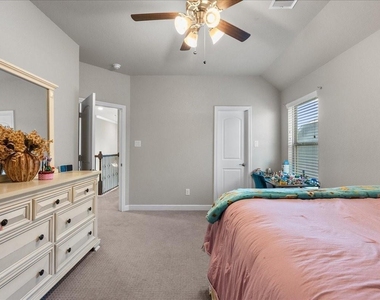 2417 Lake Mist Drive - Photo Thumbnail 30