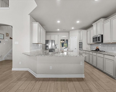 2417 Lake Mist Drive - Photo Thumbnail 13