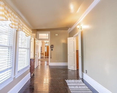 809 Milam Street - Photo Thumbnail 11