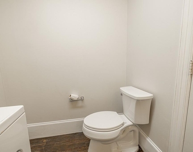 809 Milam Street - Photo Thumbnail 13