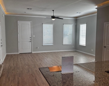 14424 Wadley Bay Drive - Photo Thumbnail 2