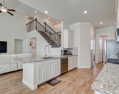 2318 Madera Landing Ln Lane - Photo Thumbnail 2
