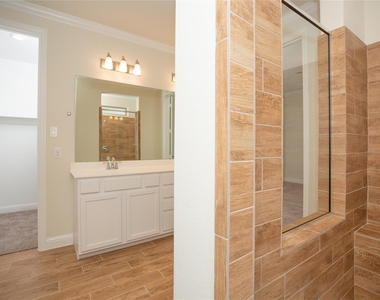 2318 Madera Landing Ln Lane - Photo Thumbnail 10