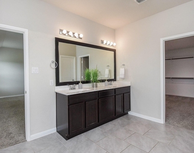1334 Bellingham Park Drive - Photo Thumbnail 20