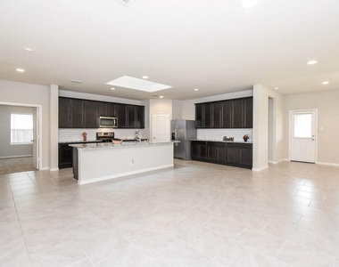 1334 Bellingham Park Drive - Photo Thumbnail 2