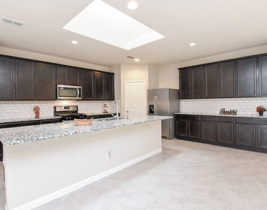 1334 Bellingham Park Drive - Photo Thumbnail 4