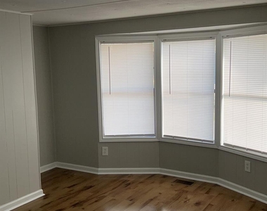 213 Orange St - Photo Thumbnail 4