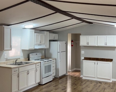 213 Orange St - Photo Thumbnail 6