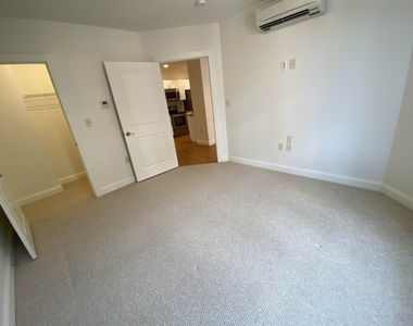 875 Elm - Photo Thumbnail 24