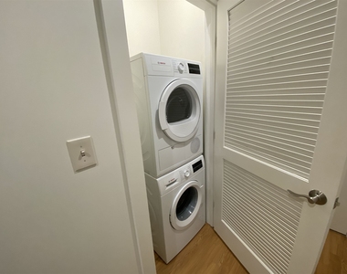 875 Elm - Photo Thumbnail 13