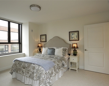 875 Elm - Photo Thumbnail 9