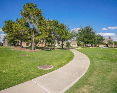 28515 Pleasant Forest - Photo Thumbnail 31