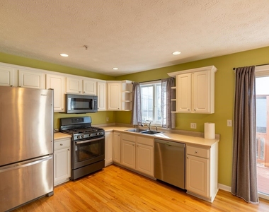 204 Washington - Photo Thumbnail 4