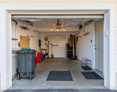 204 Washington - Photo Thumbnail 21