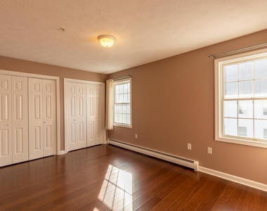 204 Washington - Photo Thumbnail 16