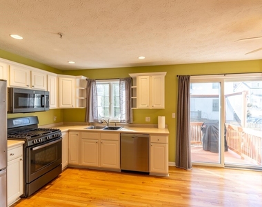 204 Washington - Photo Thumbnail 5