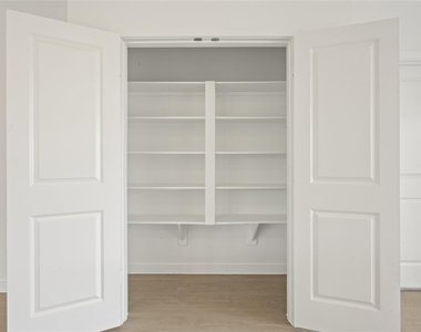 31711 Wild Meadow Drive - Photo Thumbnail 12