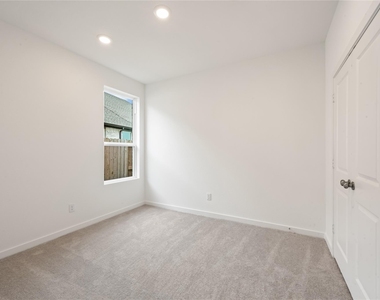31711 Wild Meadow Drive - Photo Thumbnail 18