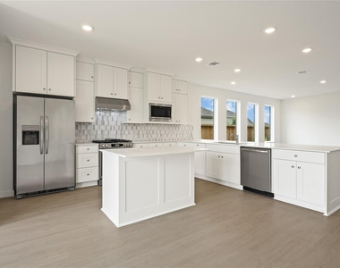 31711 Wild Meadow Drive - Photo Thumbnail 8