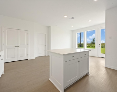 31711 Wild Meadow Drive - Photo Thumbnail 9