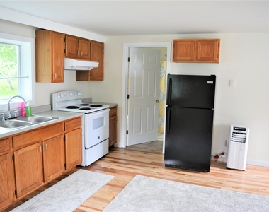 62 Lower Main - Photo Thumbnail 3