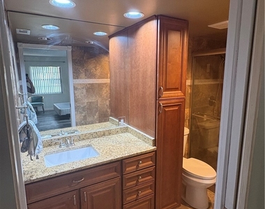 6116 Whiskey Creek Drive - Photo Thumbnail 10