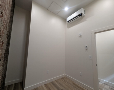 22 South Main - Photo Thumbnail 8