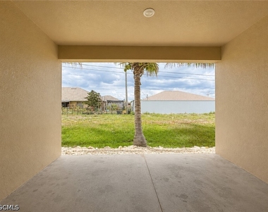 4035 Sw 8th Place - Photo Thumbnail 13