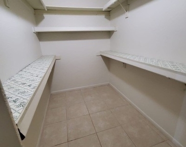 4619 Sw 7th Place - Photo Thumbnail 14