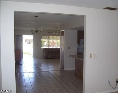 4619 Sw 7th Place - Photo Thumbnail 4